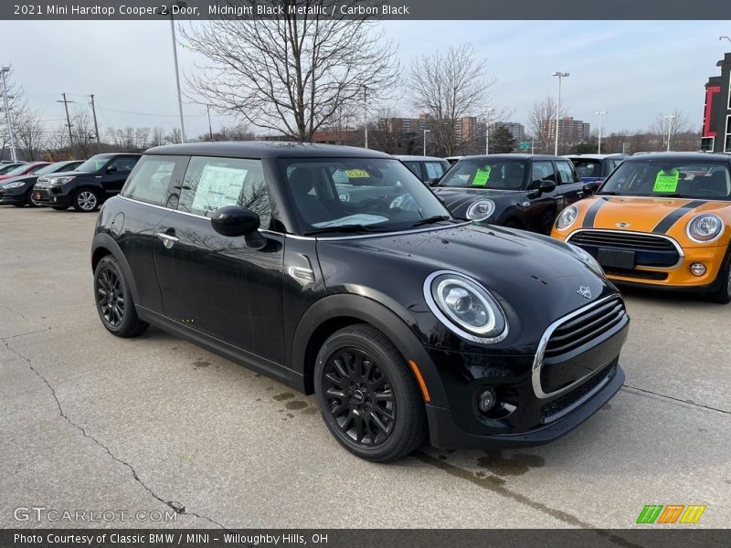 Front 3/4 View of 2021 Hardtop Cooper 2 Door