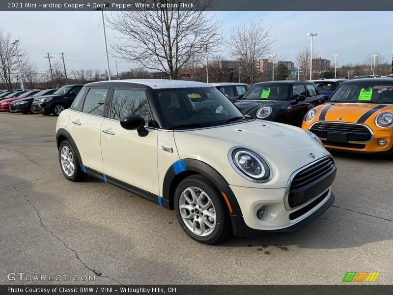 Front 3/4 View of 2021 Hardtop Cooper 4 Door