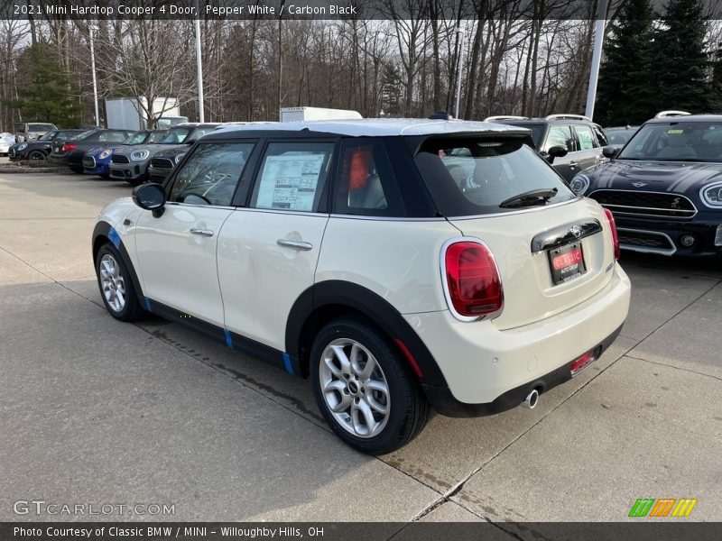 Pepper White / Carbon Black 2021 Mini Hardtop Cooper 4 Door
