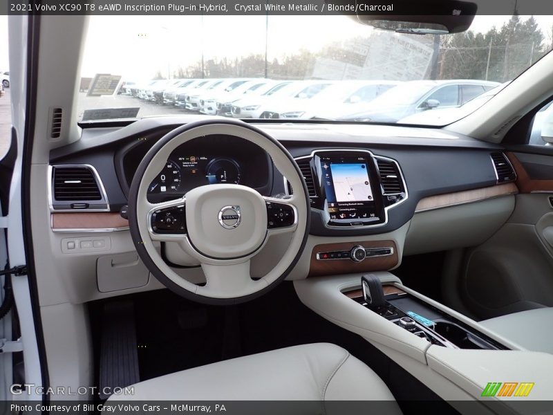 Front Seat of 2021 XC90 T8 eAWD Inscription Plug-in Hybrid