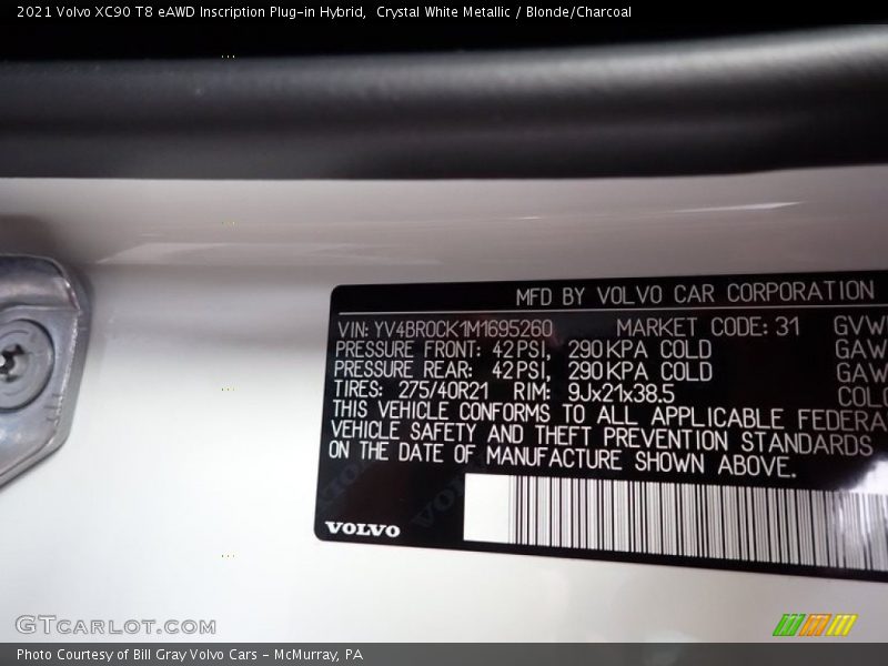 Crystal White Metallic / Blonde/Charcoal 2021 Volvo XC90 T8 eAWD Inscription Plug-in Hybrid