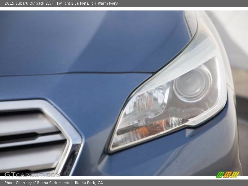 Twilight Blue Metallic / Warm Ivory 2015 Subaru Outback 2.5i
