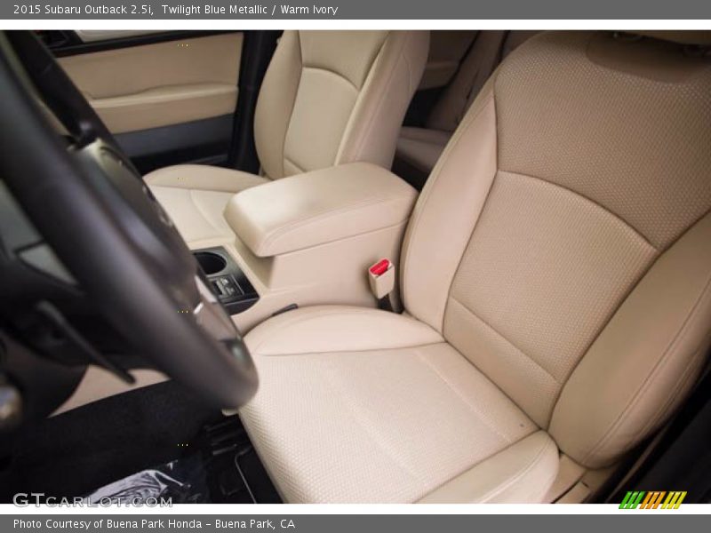 Twilight Blue Metallic / Warm Ivory 2015 Subaru Outback 2.5i