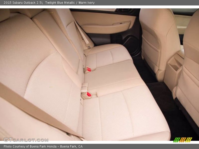 Twilight Blue Metallic / Warm Ivory 2015 Subaru Outback 2.5i