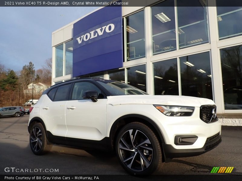 Crystal White Metallic / Charcoal 2021 Volvo XC40 T5 R-Design AWD