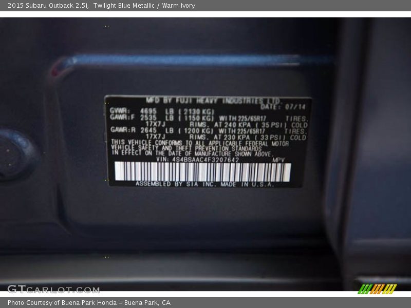 Twilight Blue Metallic / Warm Ivory 2015 Subaru Outback 2.5i