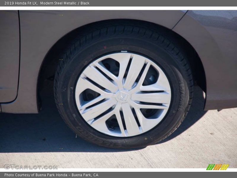 Modern Steel Metallic / Black 2019 Honda Fit LX