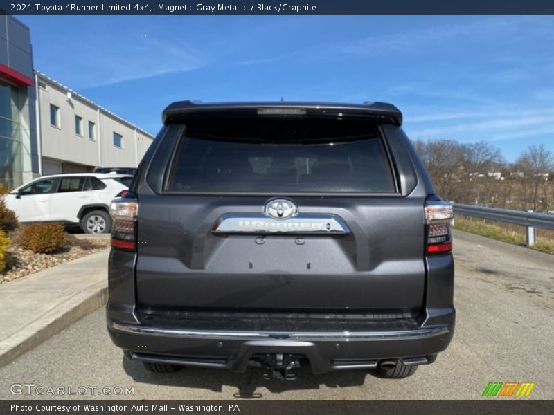 Magnetic Gray Metallic / Black/Graphite 2021 Toyota 4Runner Limited 4x4
