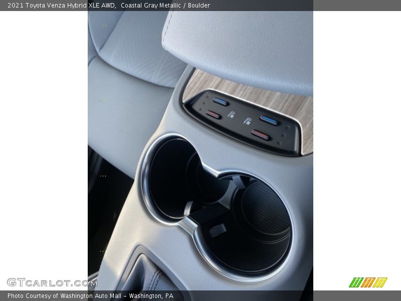 Coastal Gray Metallic / Boulder 2021 Toyota Venza Hybrid XLE AWD