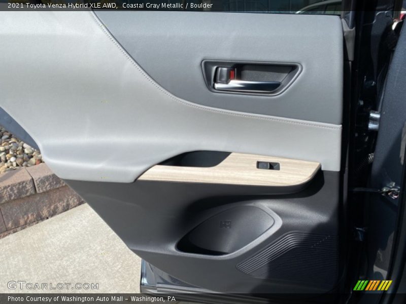 Coastal Gray Metallic / Boulder 2021 Toyota Venza Hybrid XLE AWD