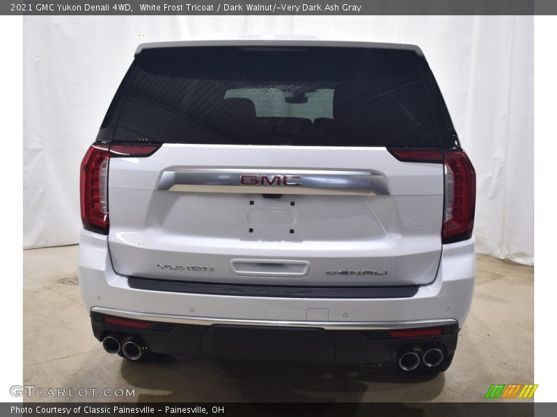 White Frost Tricoat / Dark Walnut/­Very Dark Ash Gray 2021 GMC Yukon Denali 4WD