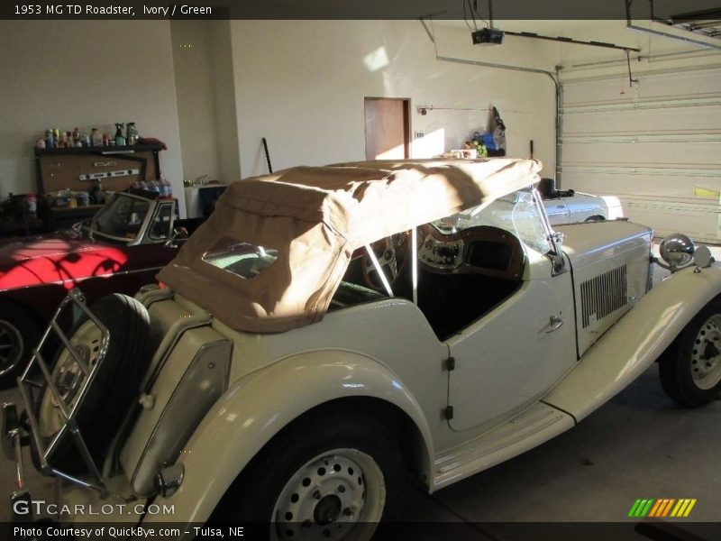 Ivory / Green 1953 MG TD Roadster