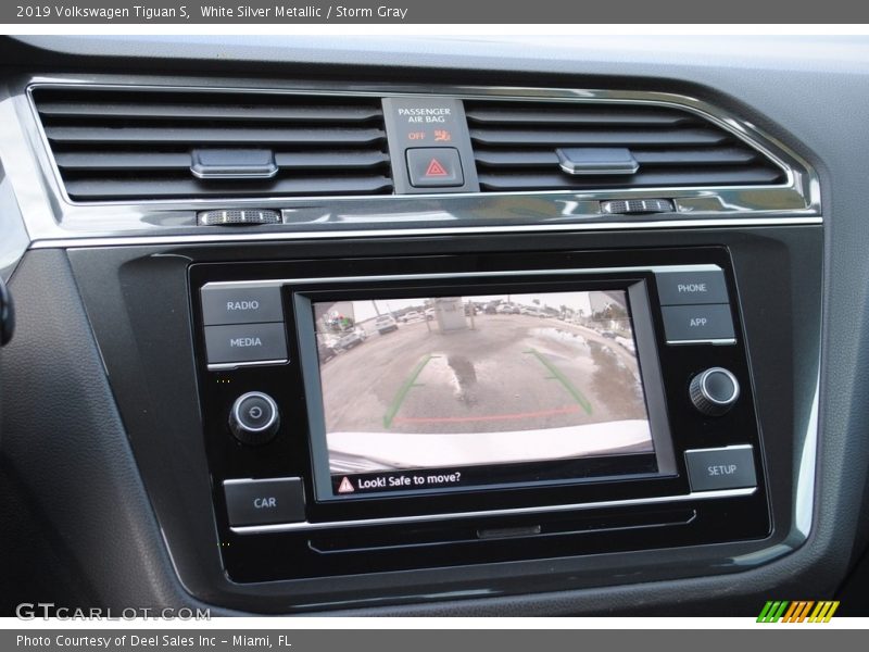 White Silver Metallic / Storm Gray 2019 Volkswagen Tiguan S