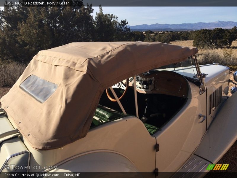 Ivory / Green 1953 MG TD Roadster