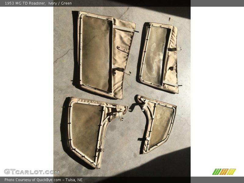 Ivory / Green 1953 MG TD Roadster