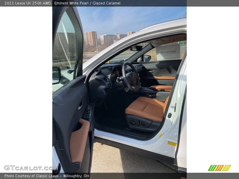 Eminent White Pearl / Glazed Caramel 2021 Lexus UX 250h AWD