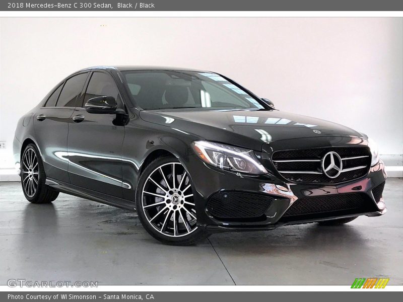 Front 3/4 View of 2018 C 300 Sedan