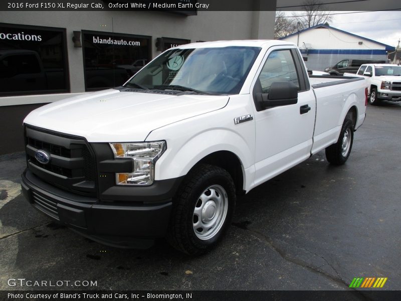 Oxford White / Medium Earth Gray 2016 Ford F150 XL Regular Cab