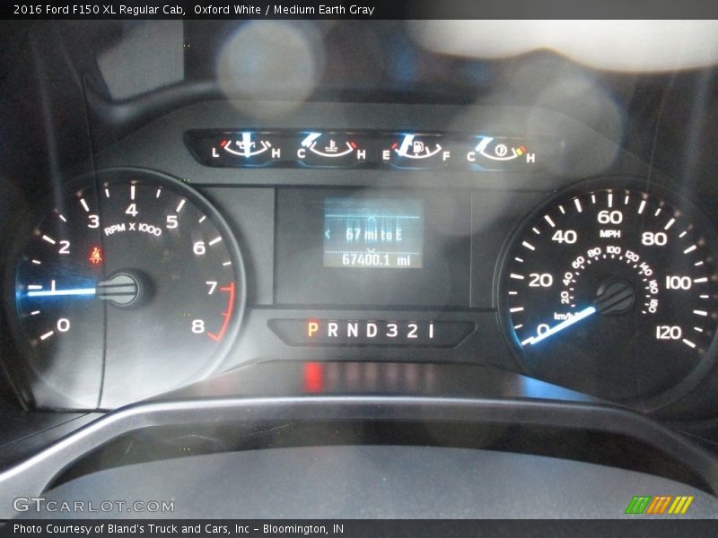 Oxford White / Medium Earth Gray 2016 Ford F150 XL Regular Cab