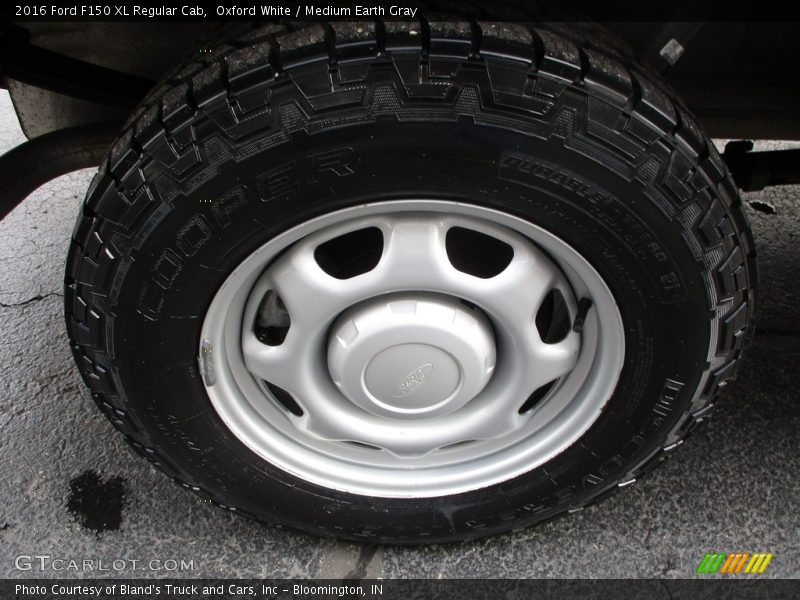 Oxford White / Medium Earth Gray 2016 Ford F150 XL Regular Cab