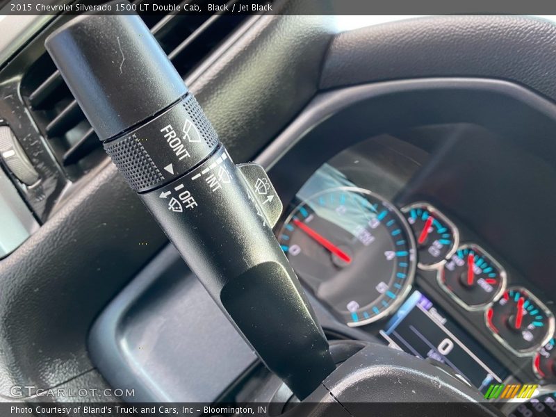 Controls of 2015 Silverado 1500 LT Double Cab