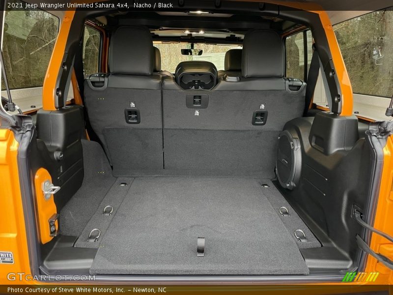  2021 Wrangler Unlimited Sahara 4x4 Trunk