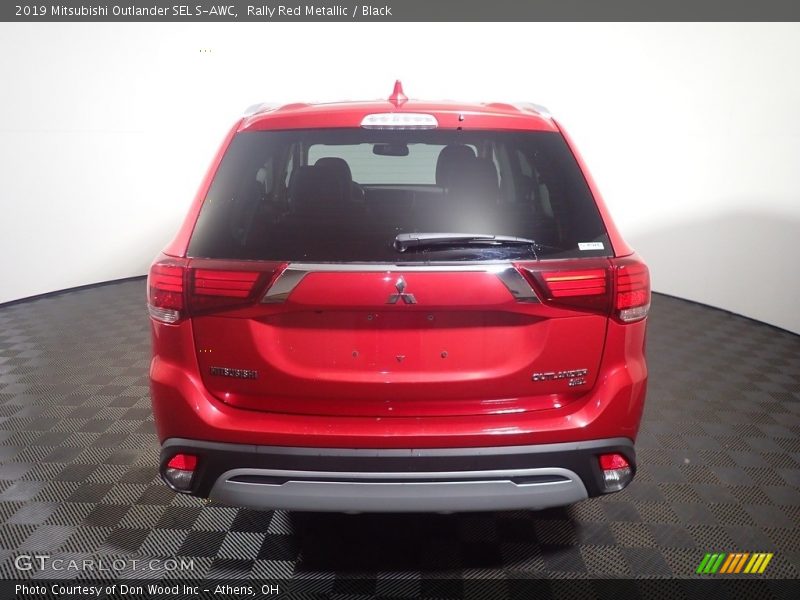 Rally Red Metallic / Black 2019 Mitsubishi Outlander SEL S-AWC