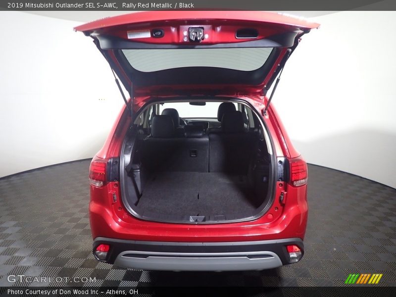 Rally Red Metallic / Black 2019 Mitsubishi Outlander SEL S-AWC