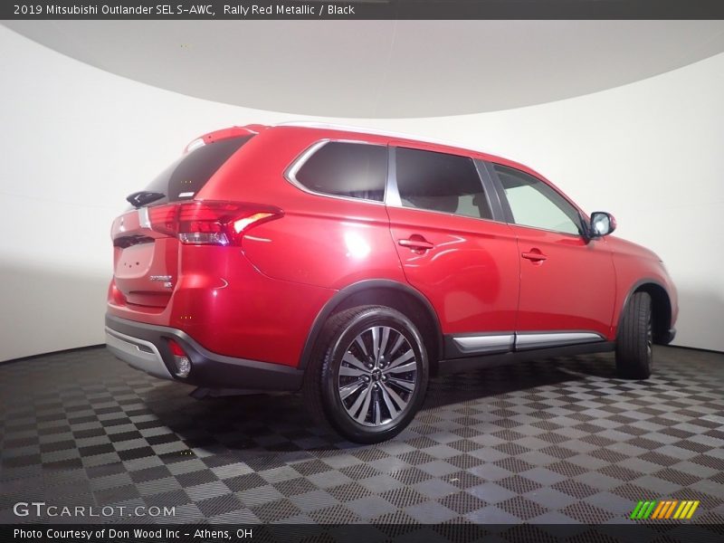 Rally Red Metallic / Black 2019 Mitsubishi Outlander SEL S-AWC