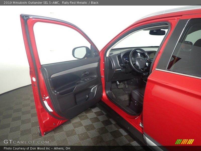 Rally Red Metallic / Black 2019 Mitsubishi Outlander SEL S-AWC