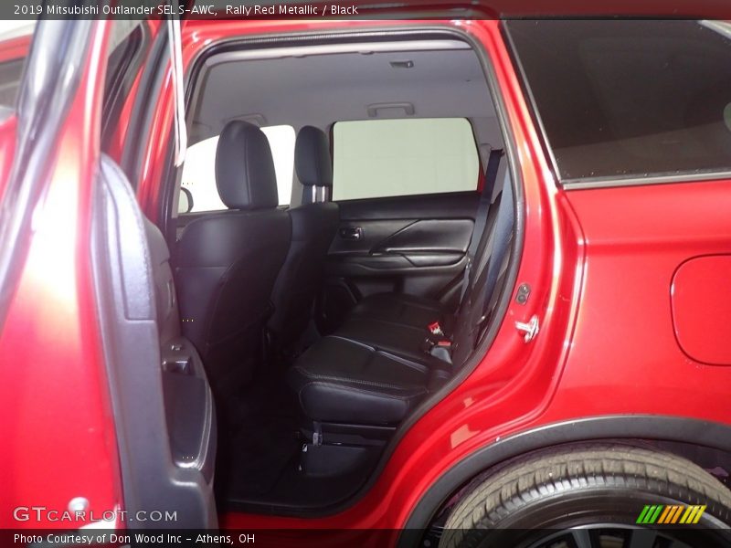 Rally Red Metallic / Black 2019 Mitsubishi Outlander SEL S-AWC