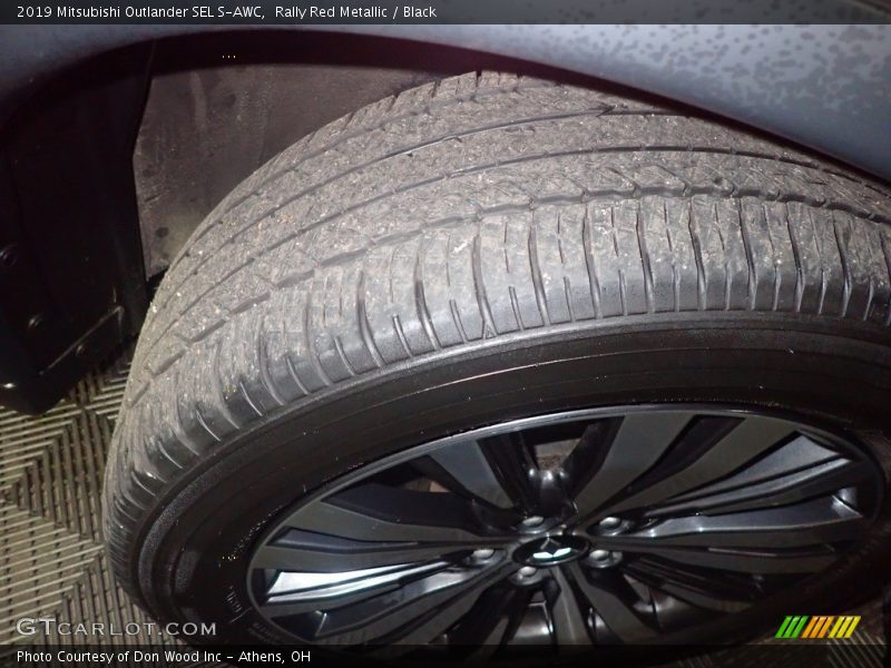 Rally Red Metallic / Black 2019 Mitsubishi Outlander SEL S-AWC