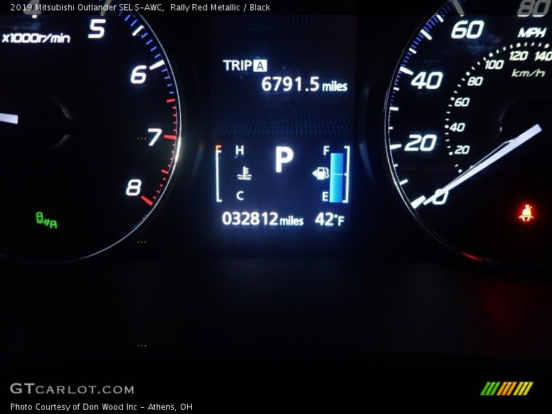 Rally Red Metallic / Black 2019 Mitsubishi Outlander SEL S-AWC