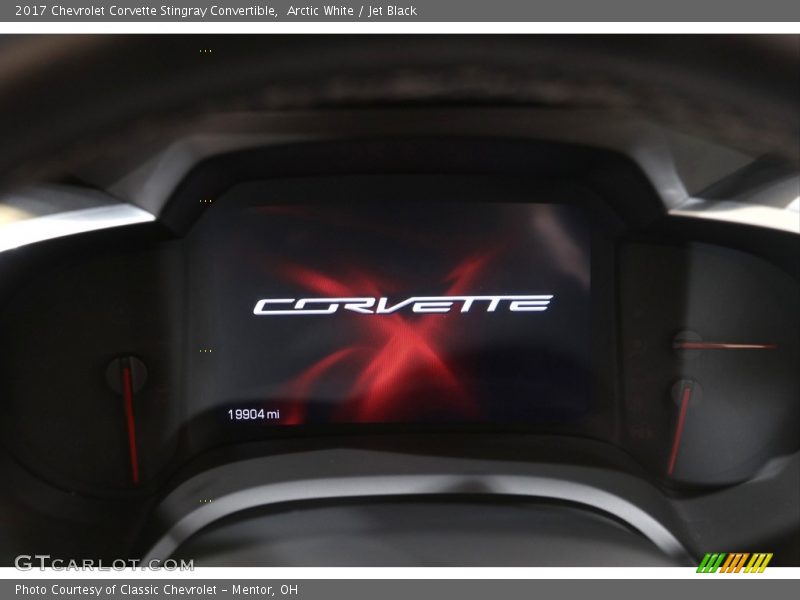 Arctic White / Jet Black 2017 Chevrolet Corvette Stingray Convertible
