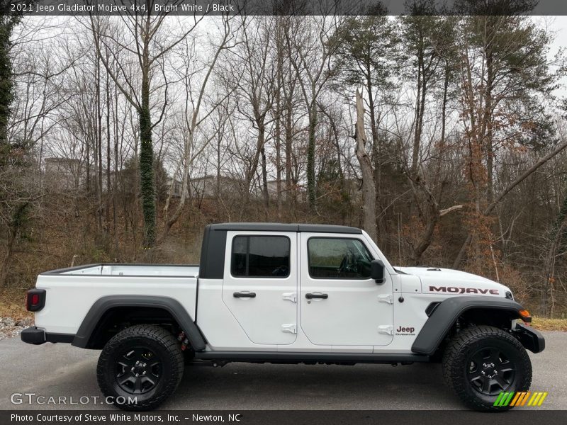 Bright White / Black 2021 Jeep Gladiator Mojave 4x4