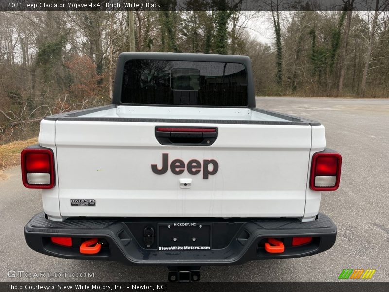 Bright White / Black 2021 Jeep Gladiator Mojave 4x4