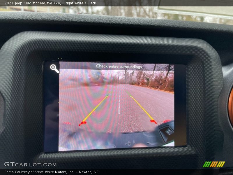 Bright White / Black 2021 Jeep Gladiator Mojave 4x4
