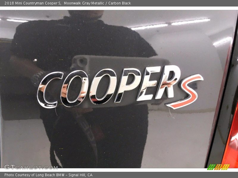 Moonwalk Gray Metallic / Carbon Black 2018 Mini Countryman Cooper S