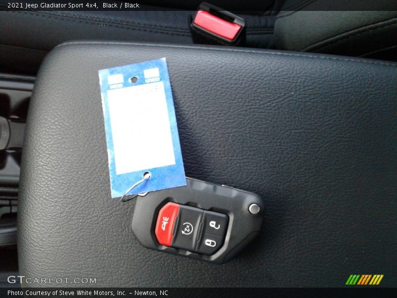 Black / Black 2021 Jeep Gladiator Sport 4x4
