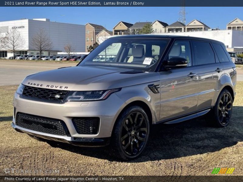 Front 3/4 View of 2021 Range Rover Sport HSE Silver Edition