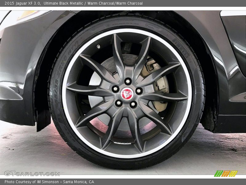 Ultimate Black Metallic / Warm Charcoal/Warm Charcoal 2015 Jaguar XF 3.0
