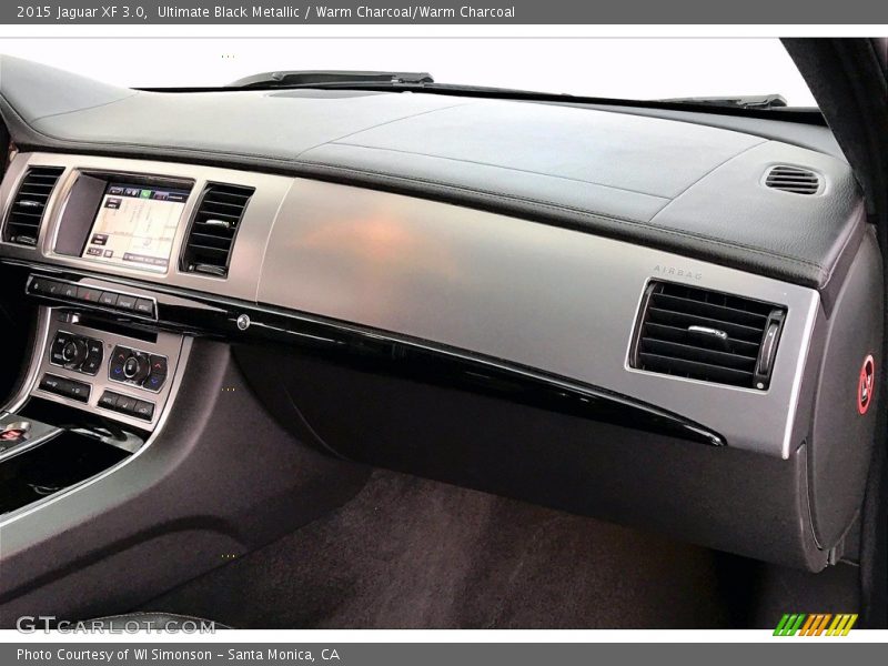 Ultimate Black Metallic / Warm Charcoal/Warm Charcoal 2015 Jaguar XF 3.0