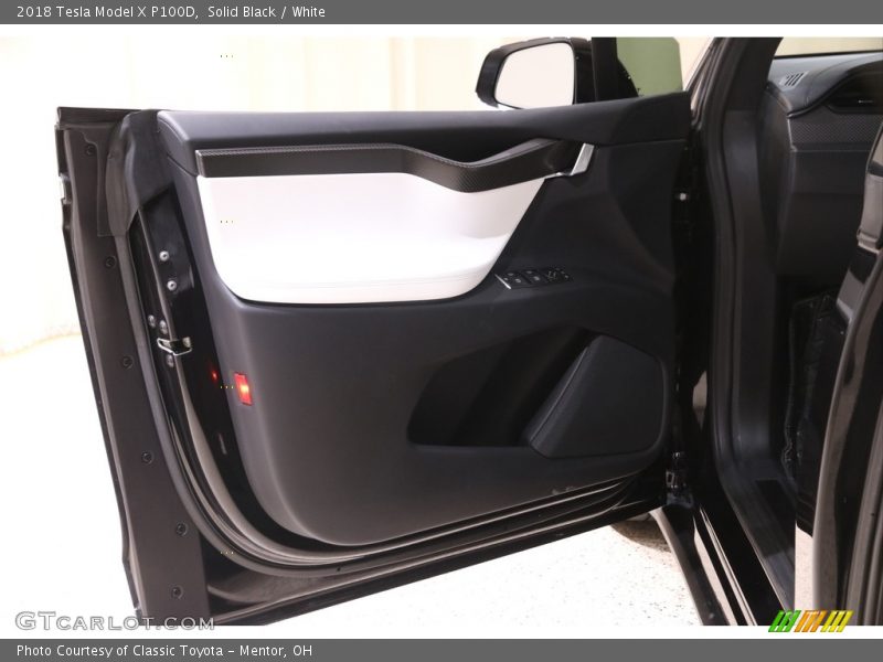 Solid Black / White 2018 Tesla Model X P100D