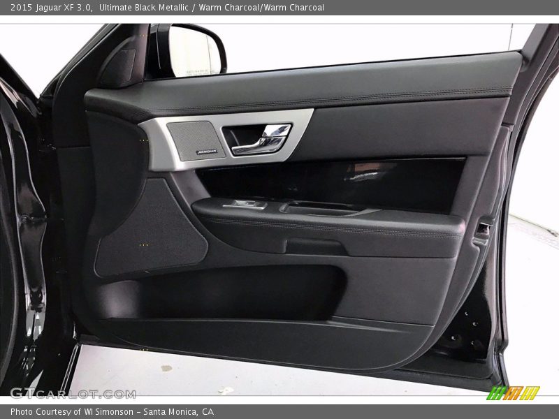 Ultimate Black Metallic / Warm Charcoal/Warm Charcoal 2015 Jaguar XF 3.0