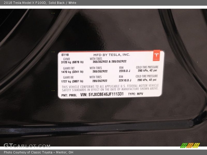 Solid Black / White 2018 Tesla Model X P100D