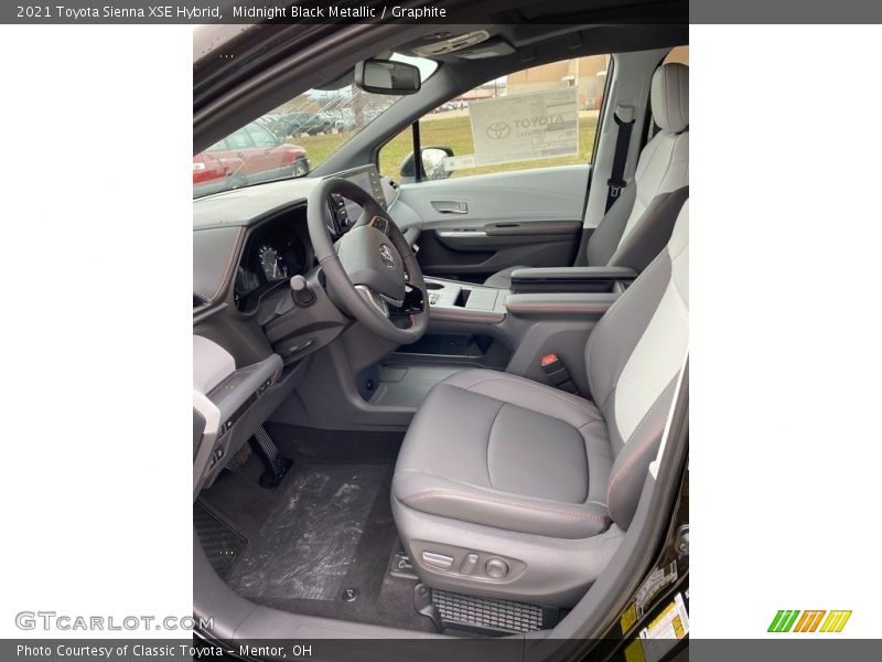 Front Seat of 2021 Sienna XSE Hybrid