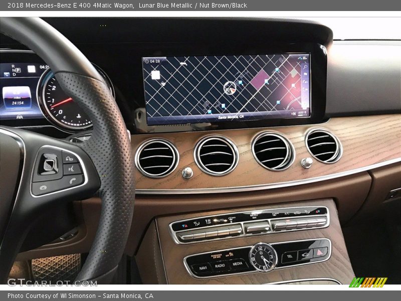 Controls of 2018 E 400 4Matic Wagon