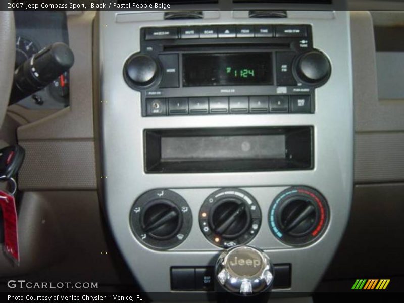 Black / Pastel Pebble Beige 2007 Jeep Compass Sport