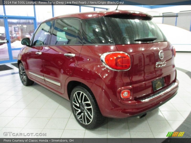 Rosso Perla (Deep Lava Red Pearl) / Nero/Grigio (Black/Grey) 2014 Fiat 500L Lounge