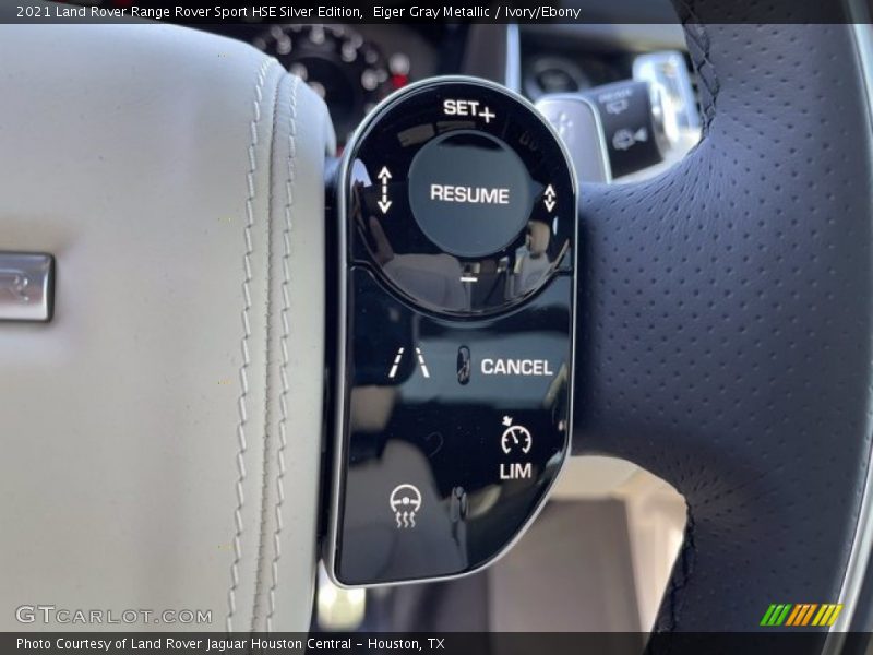  2021 Range Rover Sport HSE Silver Edition Steering Wheel